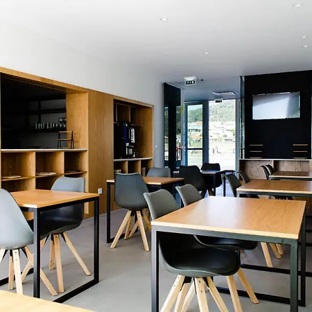 Marinhas * إسبونسيندي