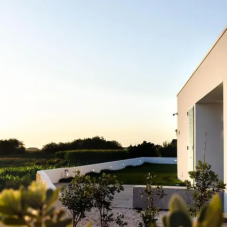 Marinhas بيت شباب إسبونسيندي