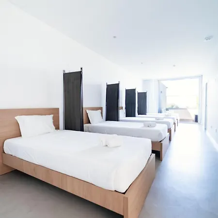 Marinhas Hostel *